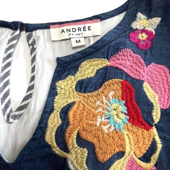 Andree by Unit Floral Embroidered Blue & White Striped Shrift Dress Size Medium - Picture 10 of 12